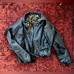 Avanti New York 90’s Leather Biker Jacket with Gold Details⭐️